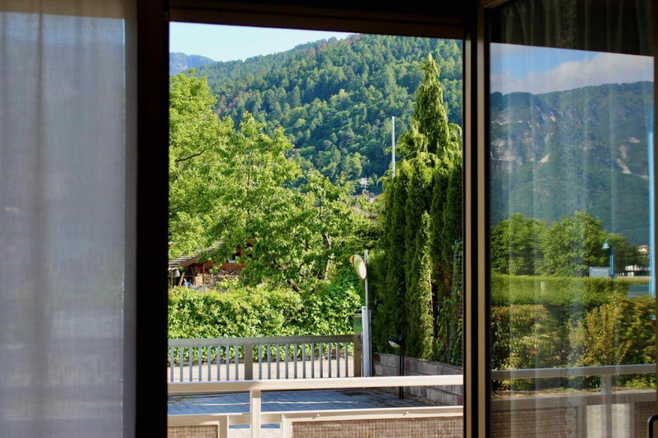 Appartamento Al Sole Calceranica Al Lago Ospitar Extérieur photo